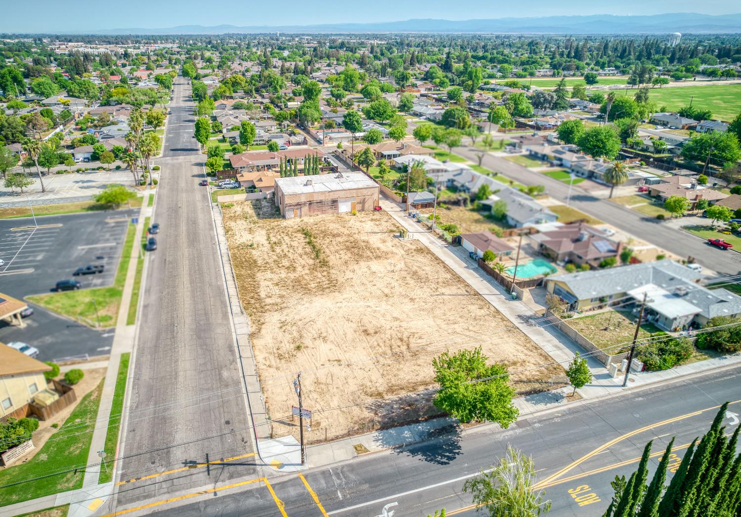 1803 Sunset Avenue Madera, CA 93637 - Photo 14 of 25