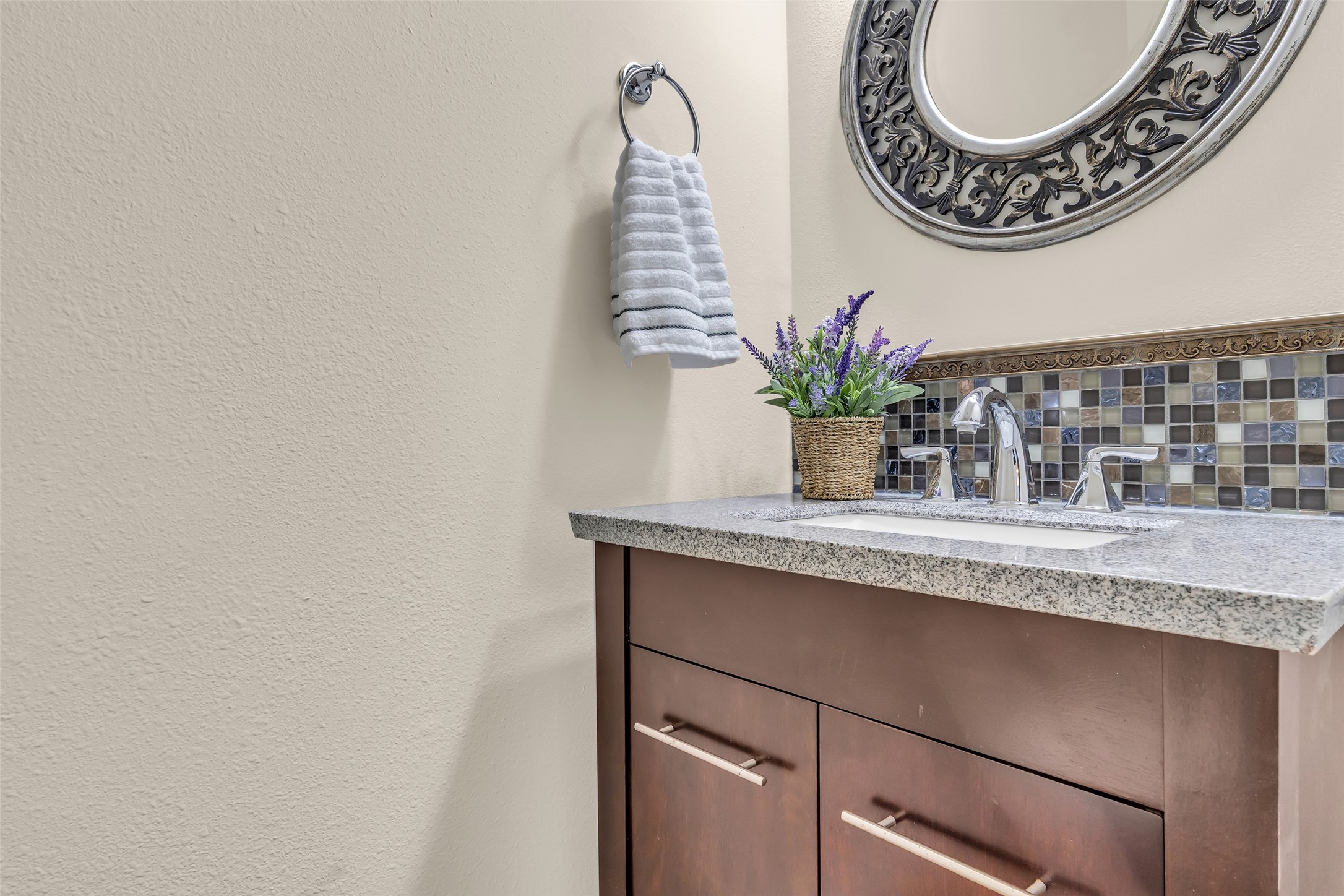 21618 Hannover Forest Spring, TX 77388 - Photo 22 of 32 Downstairs half bath.