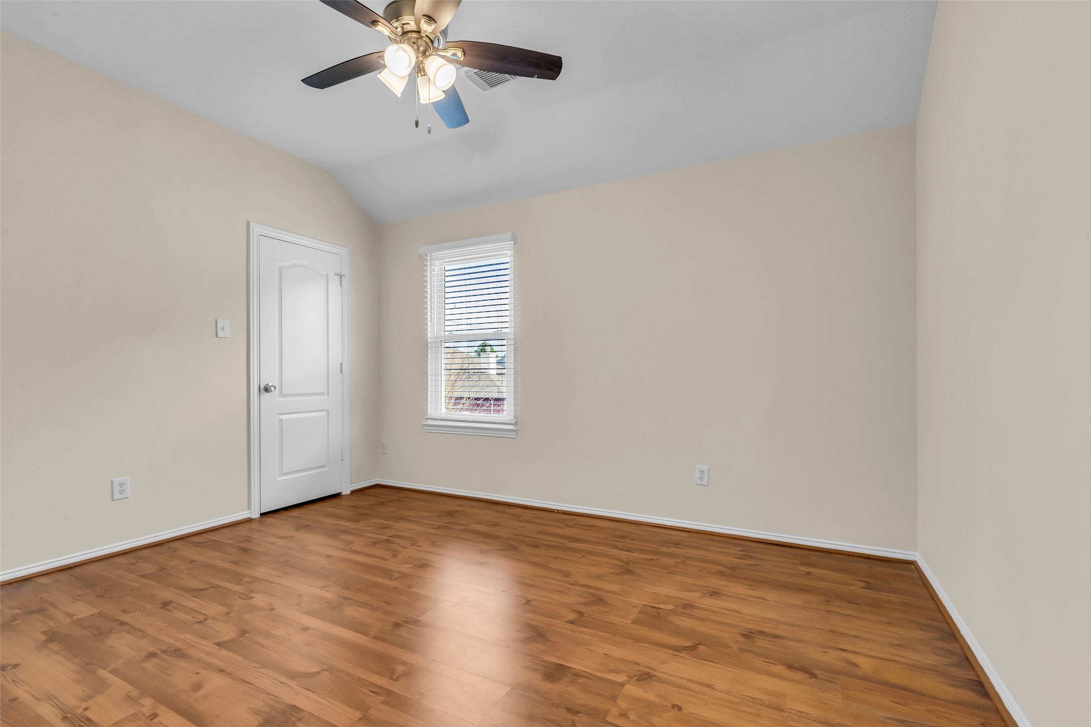 21618 Hannover Forest Spring, TX 77388 - Photo 29 of 32 Bedroom 2