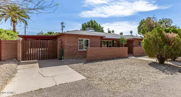 $3,300 | 1307 West Thomas Road, Phoenix, AZ 85007