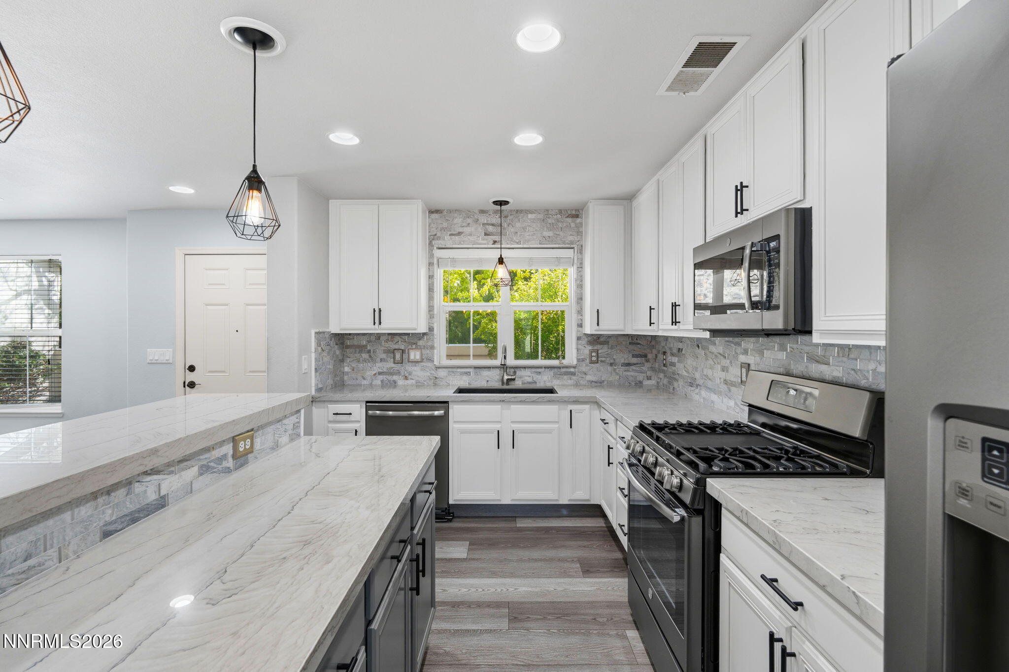 7648 Stone Bluff Way Reno, NV 89523 - Photo 12 of 34 12-web-or-mls-DSC06403