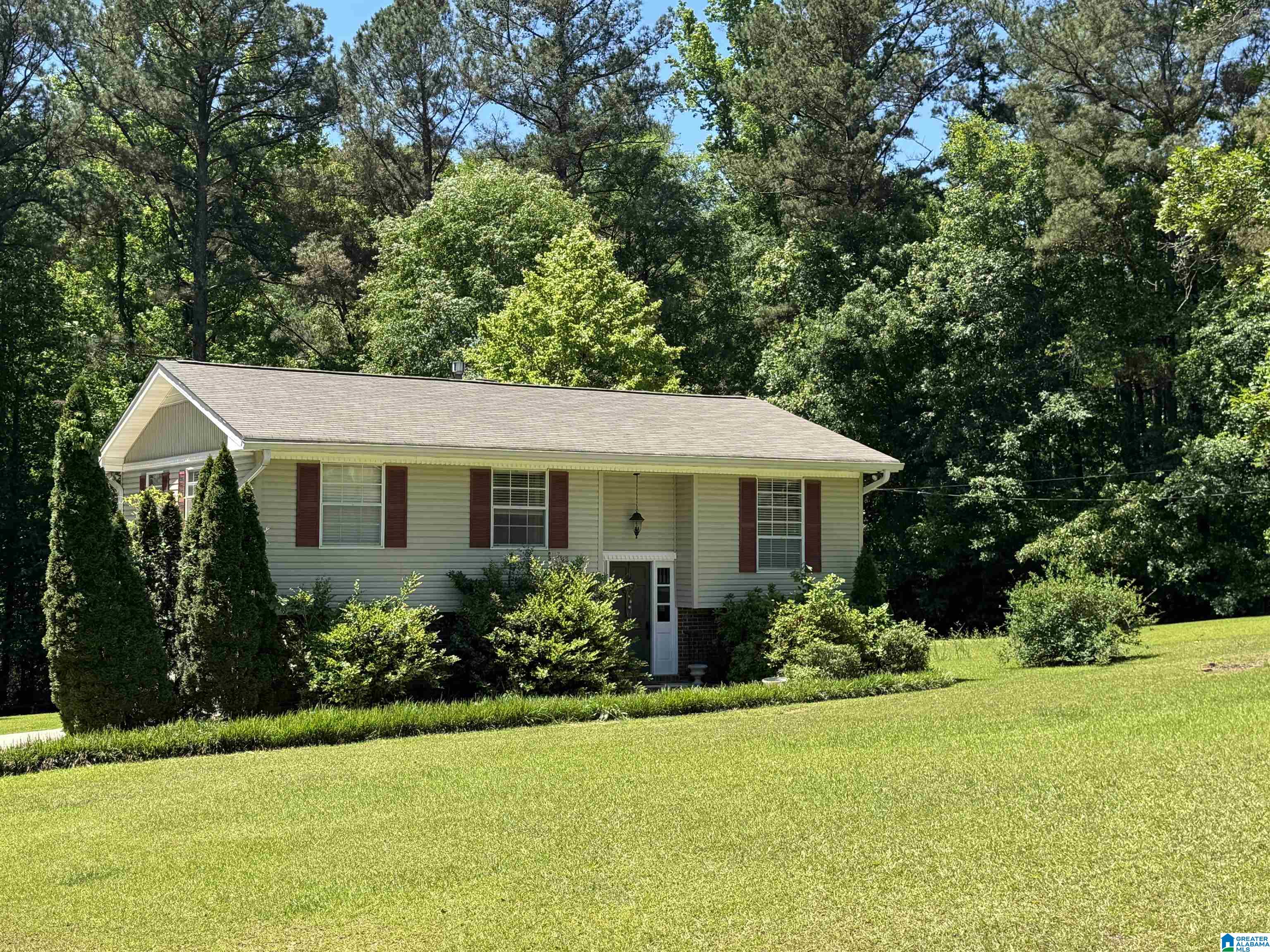 455 Spring Trail Warrior, AL 35180 - Photo 8 of 44