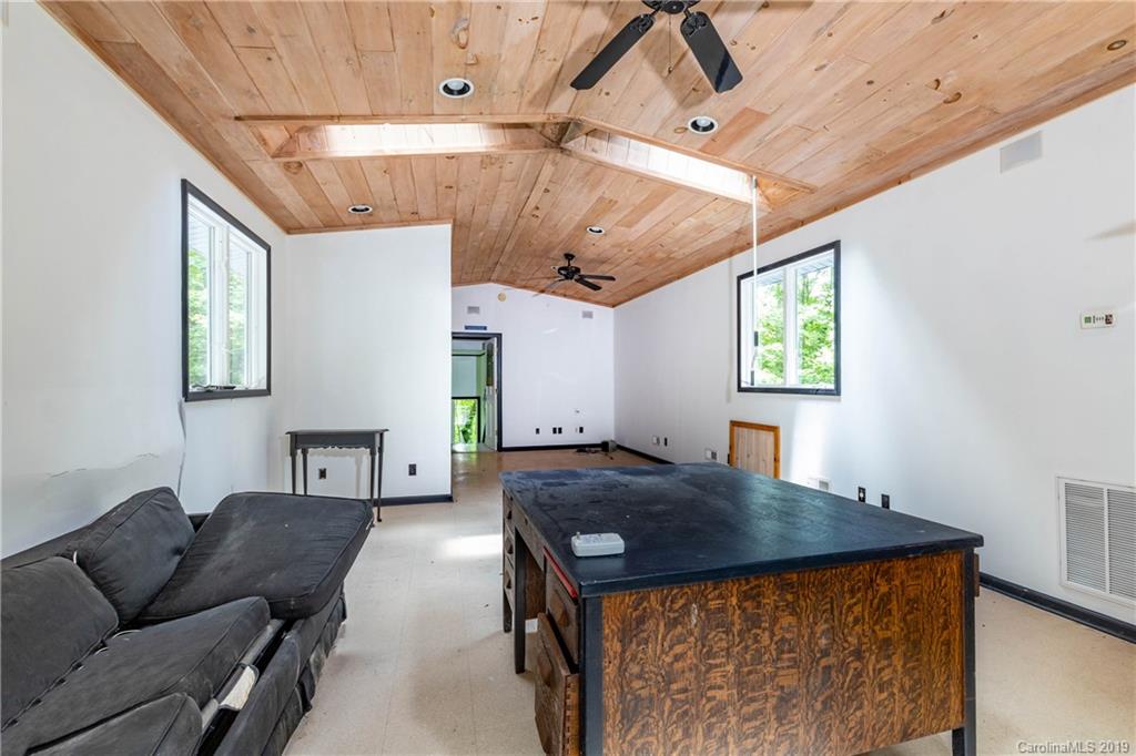 332 Purple Finch Road, Unit 7 Brevard, NC 28712 - Photo 28 of 30 Gallery Image 28