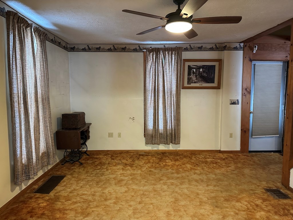 3776 Georgetown Road Polk, PA 16342 - Photo 19 of 26 a view of an empty room