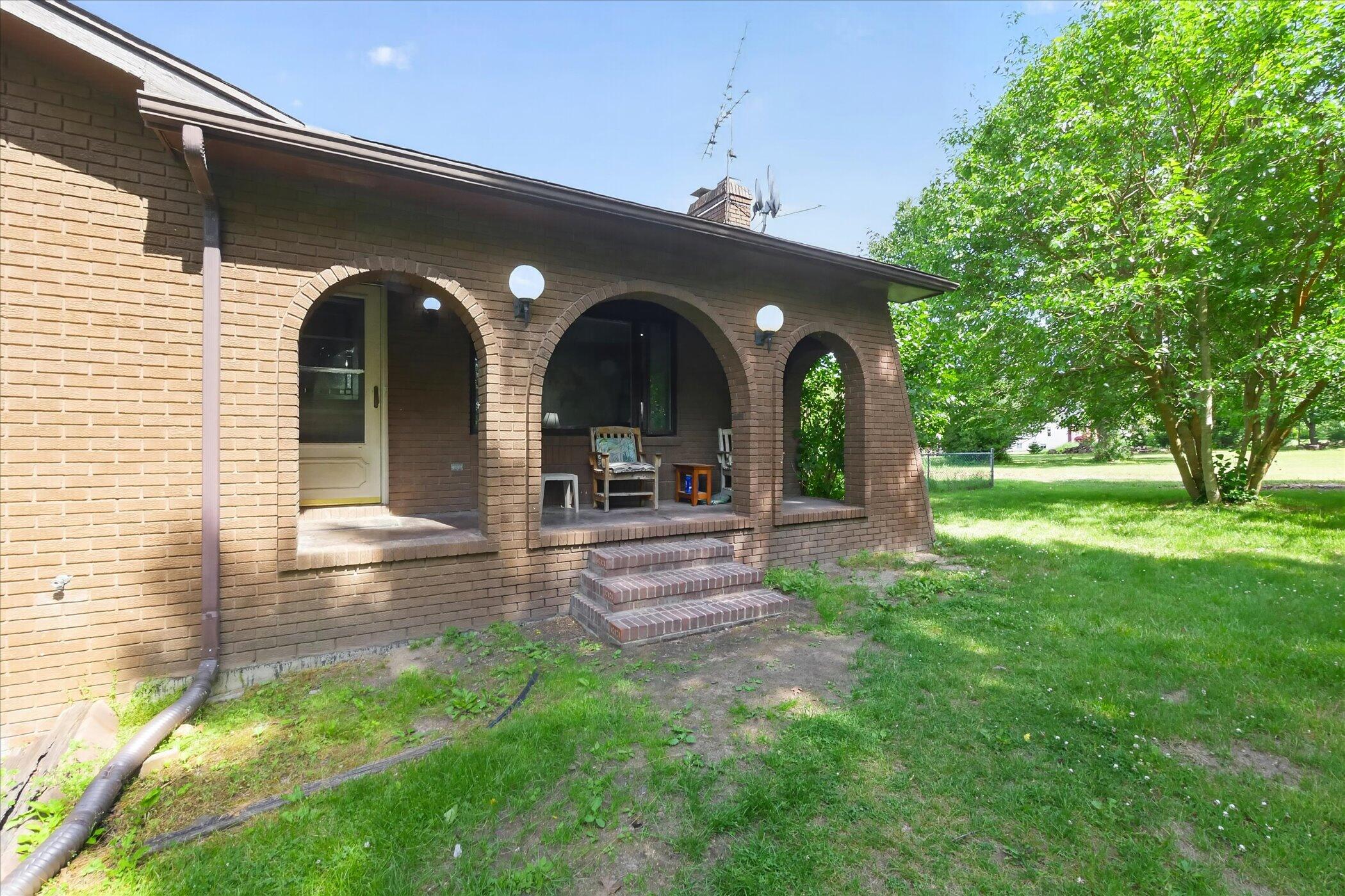 2717 Fishbeck Road Howell, MI 48843 - Photo 7 of 71 07-2717-Fishbeck-Rd-Howell-WindowStill