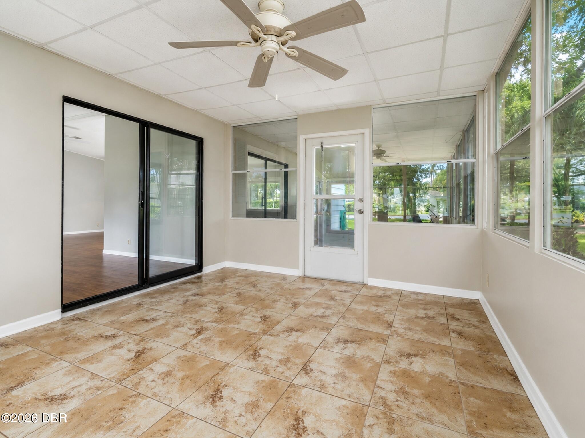 604 Topside Circle Edgewater, FL 32141 - Photo 15 of 38 Top Circle Realestate Interior9(1)_MLS