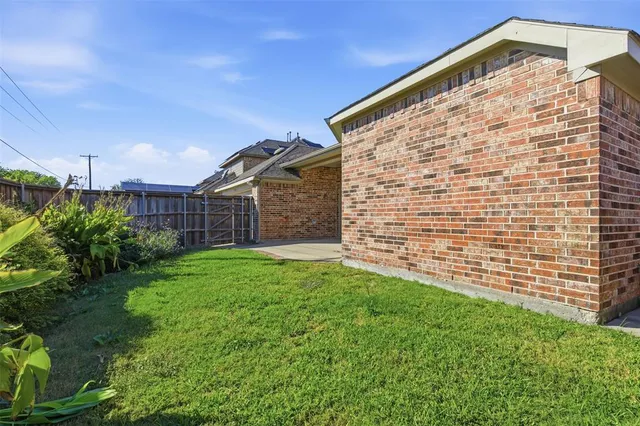 $419,900 | 7114 Waterbury Drive, Rowlett, TX 75089