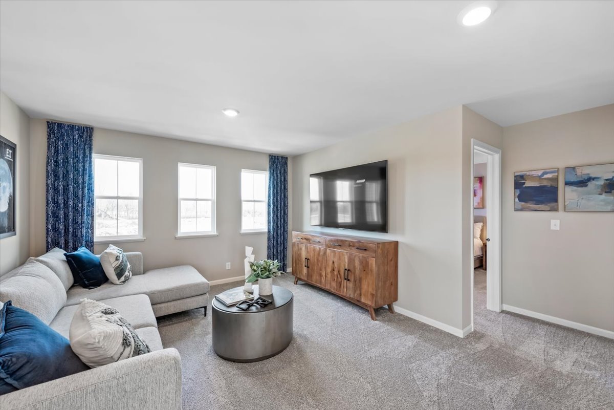 121 Ellis Road Algonquin, IL 60102 - Photo 22 of 39 Gallery Image 22