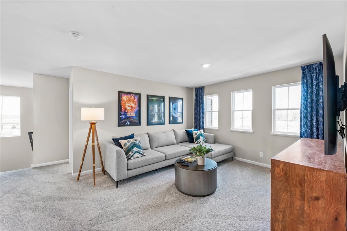 121 Ellis Road Algonquin, IL 60102 - Photo 23 of 39 Gallery Image 23