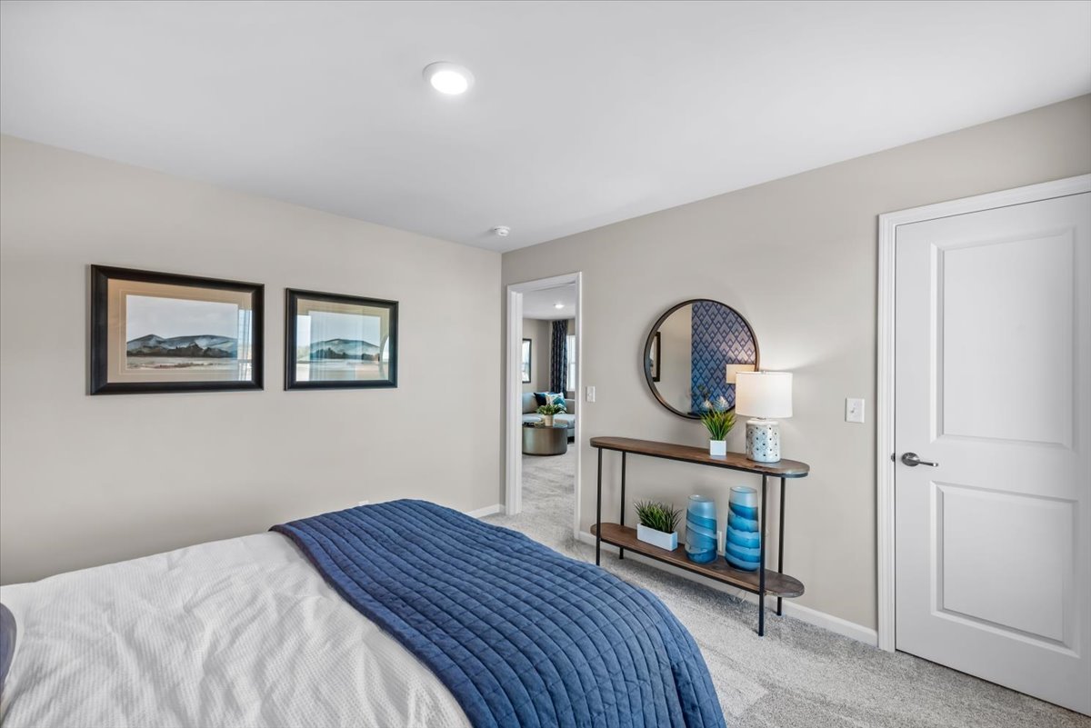 121 Ellis Road Algonquin, IL 60102 - Photo 28 of 39 Gallery Image 28