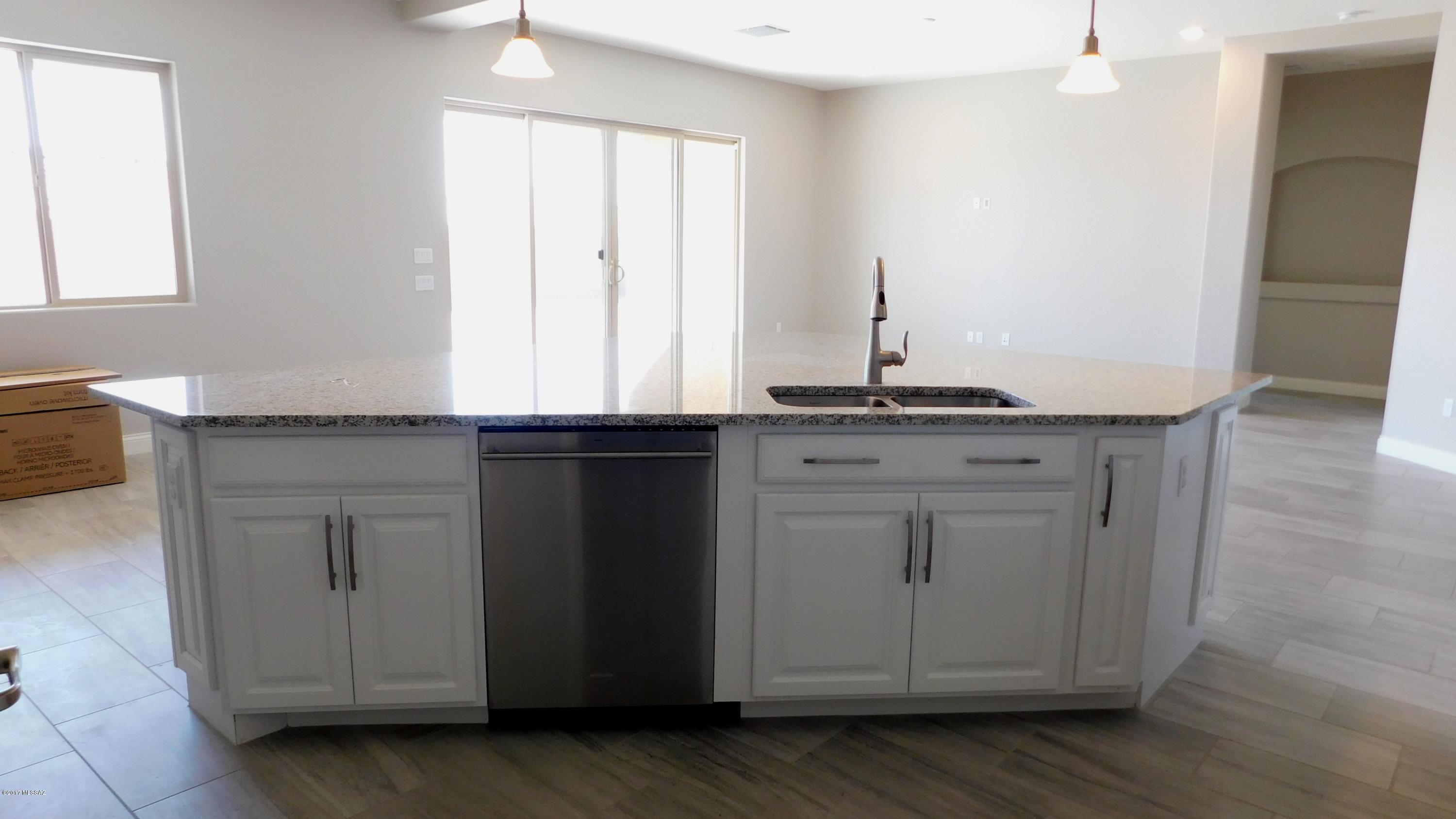 751 Flying Ace Lane Tucson, AZ 85755 - Photo 6 of 25