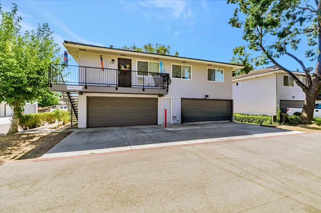 $488,888 | 5653 Playa Del Rey, Unit 3, San Jose, CA 95123