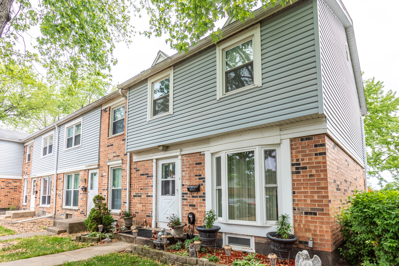 4057 Club Tree Drive Streamwood, IL 60107 - Photo 2 of 44