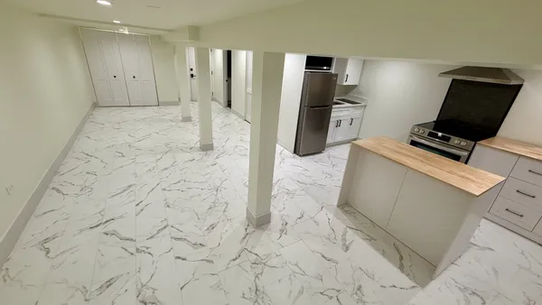 $1,300 | 1906 West 34th Place, Unit G, Chicago, IL 60608