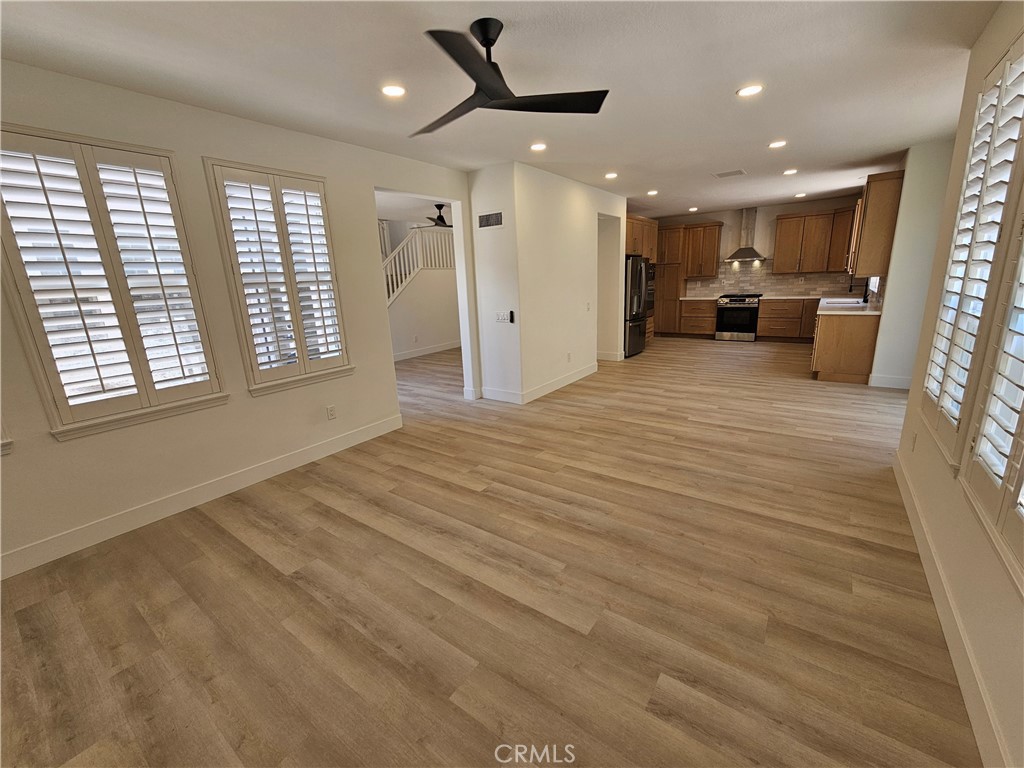 131 Brooks Road Simi Valley, CA 93065 - Photo 7 of 40