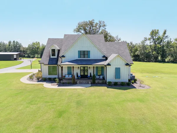 $1,250,000 | 1271 Highway 30, Myrtle, MS 38650