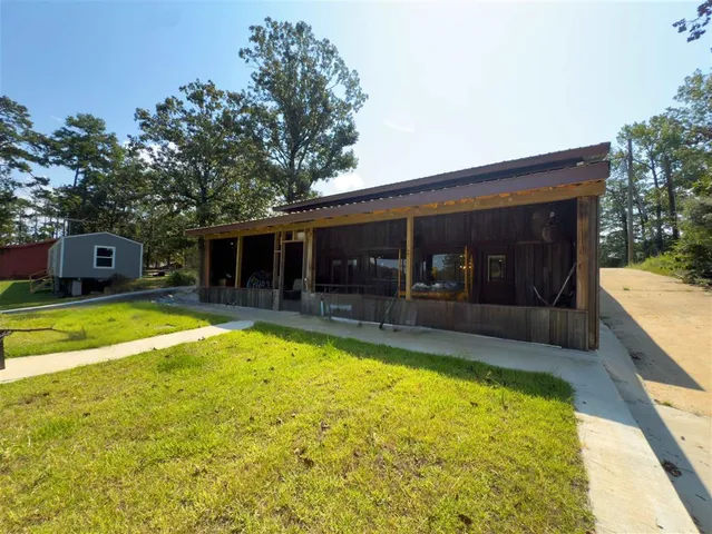 $825,000 | 80 Lafitte Square, Florien, LA 71429