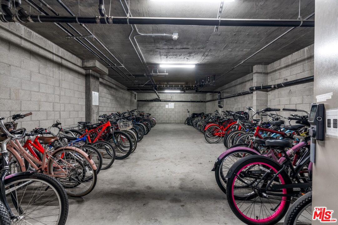 4060 Glencoe Avenue, Unit 231 Marina del Rey, CA 90292 - Photo 24 of 28