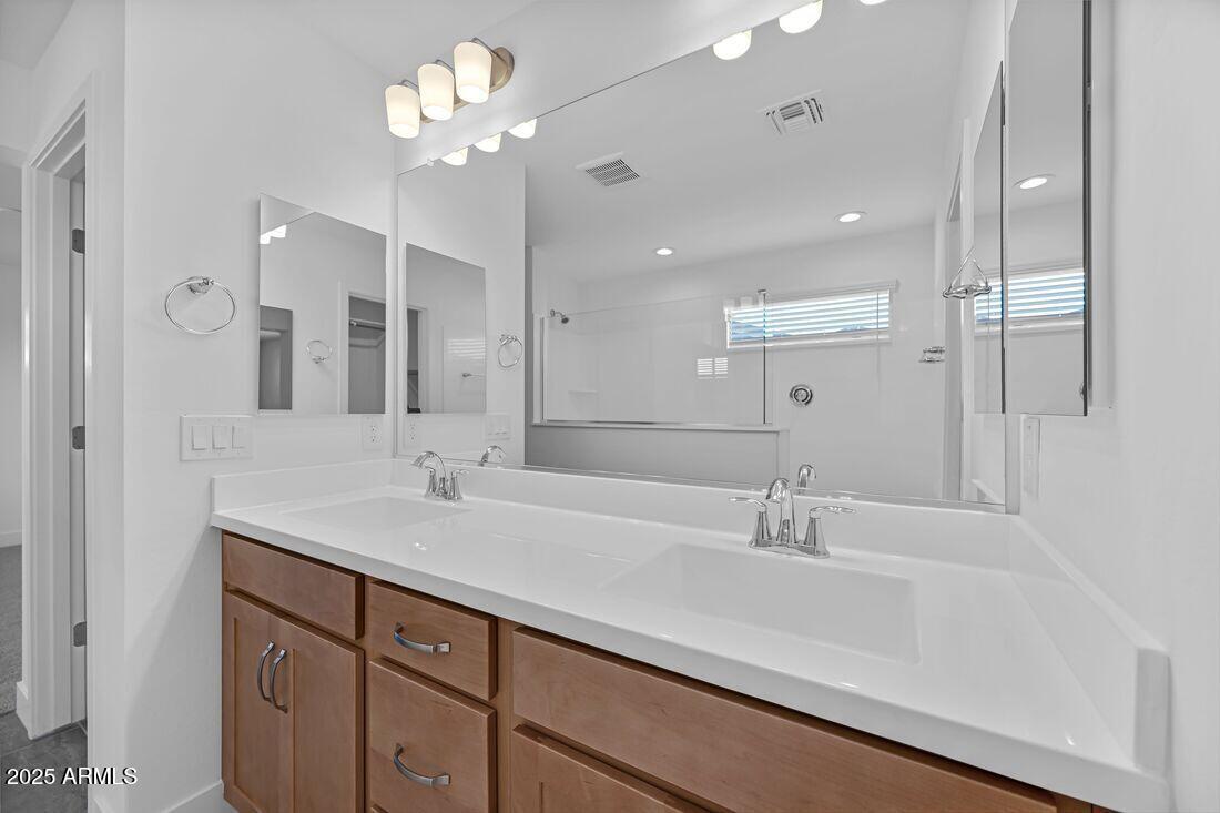 9986 West Piccadilly Road Avondale, AZ 85392 - Photo 20 of 46 9986 W PICCADILLY Road - Ready Now!
