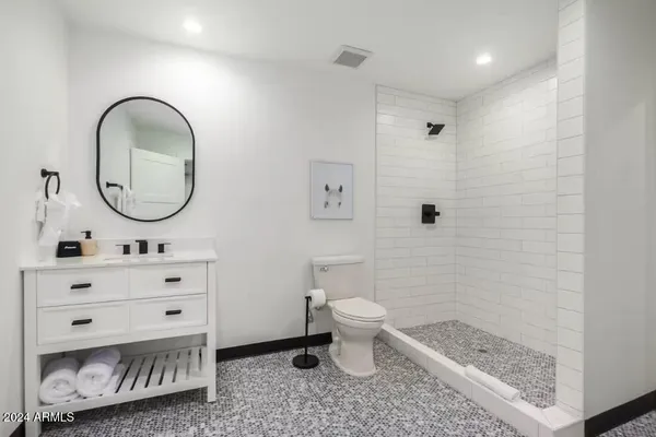 $2,195,000 | 3014 North 61st Place, Scottsdale, AZ 85018