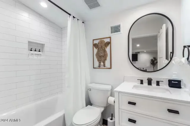 $2,195,000 | 3014 North 61st Place, Scottsdale, AZ 85018