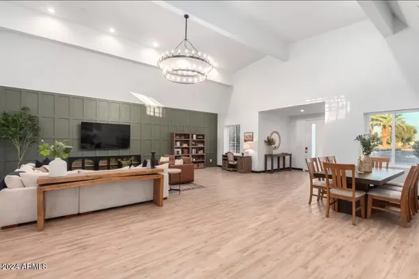 $2,195,000 | 3014 North 61st Place, Scottsdale, AZ 85018