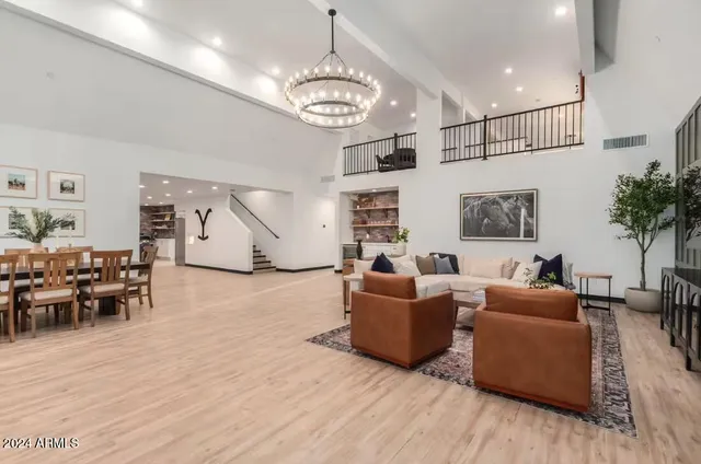 $2,195,000 | 3014 North 61st Place, Scottsdale, AZ 85018