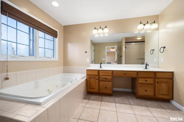 $539,900 | 427 Westfield Court, Dunlap, IL 61525