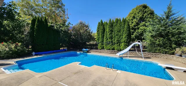 $539,900 | 427 Westfield Court, Dunlap, IL 61525