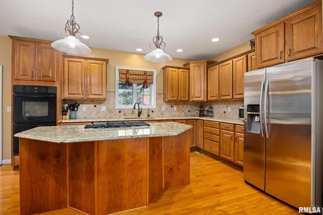 $539,900 | 427 Westfield Court, Dunlap, IL 61525