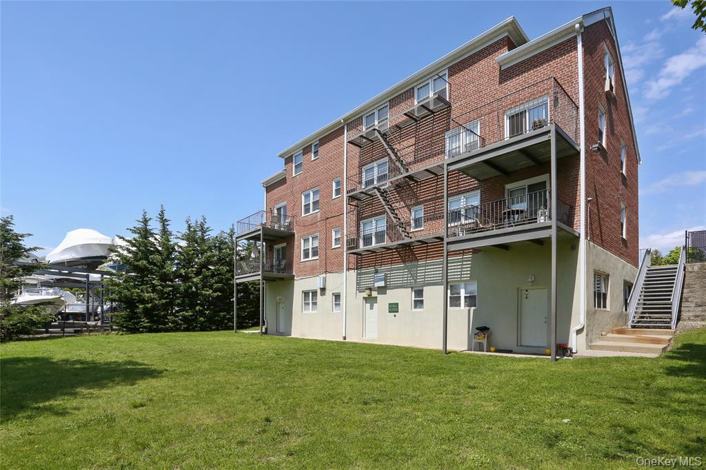 504 Pelham Road New Rochelle, NY 10805 - Photo 23 of 26