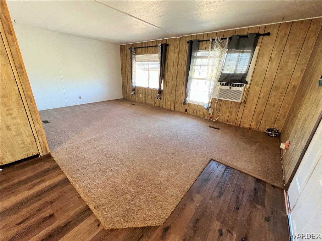 171 South Houck Road Golden Valley, AZ 86413 - Photo 5 of 36 an empty room with windows