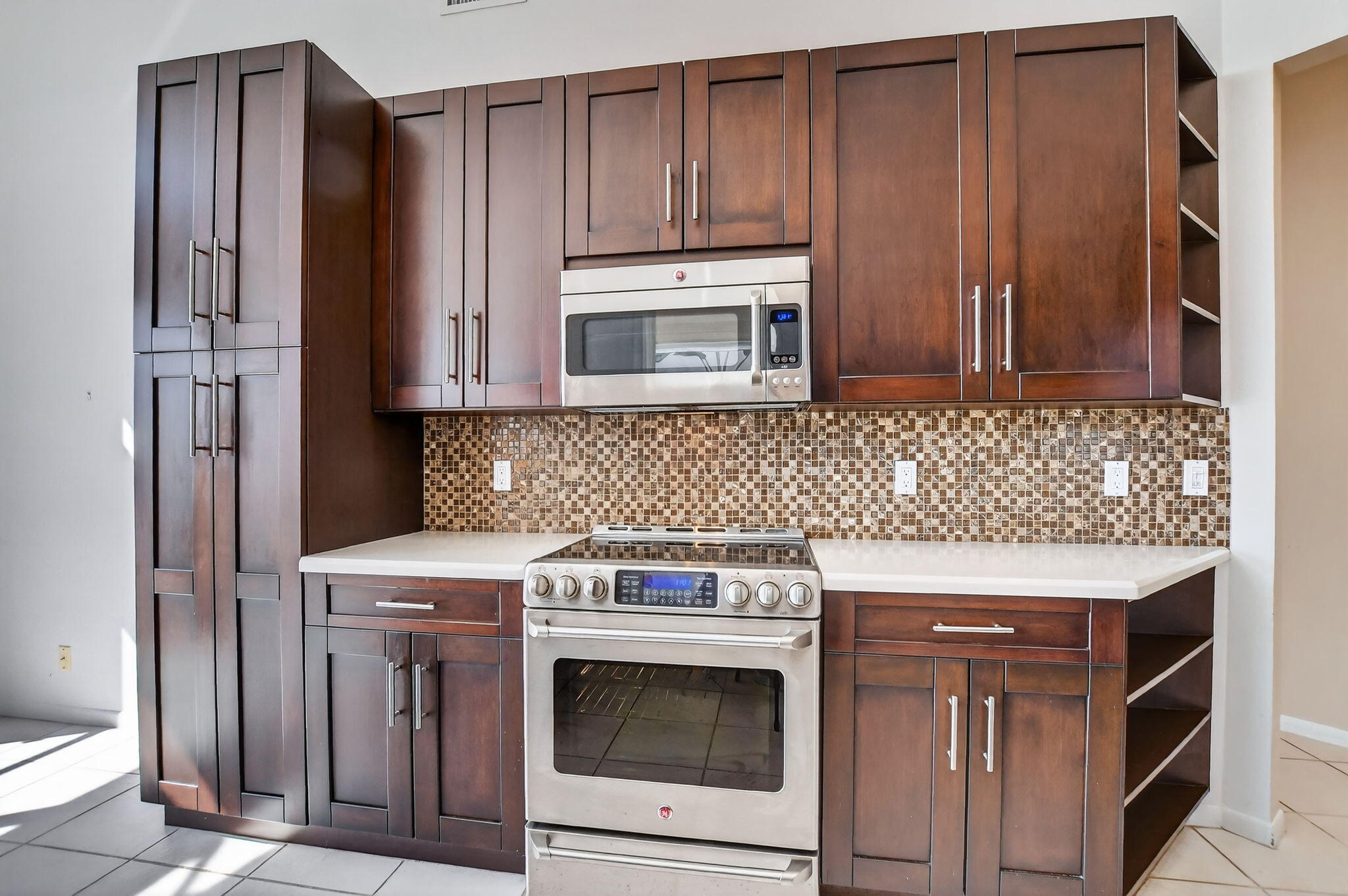 6306 Brava Way Boca Raton, FL 33433 - Photo 10 of 45 kitchen