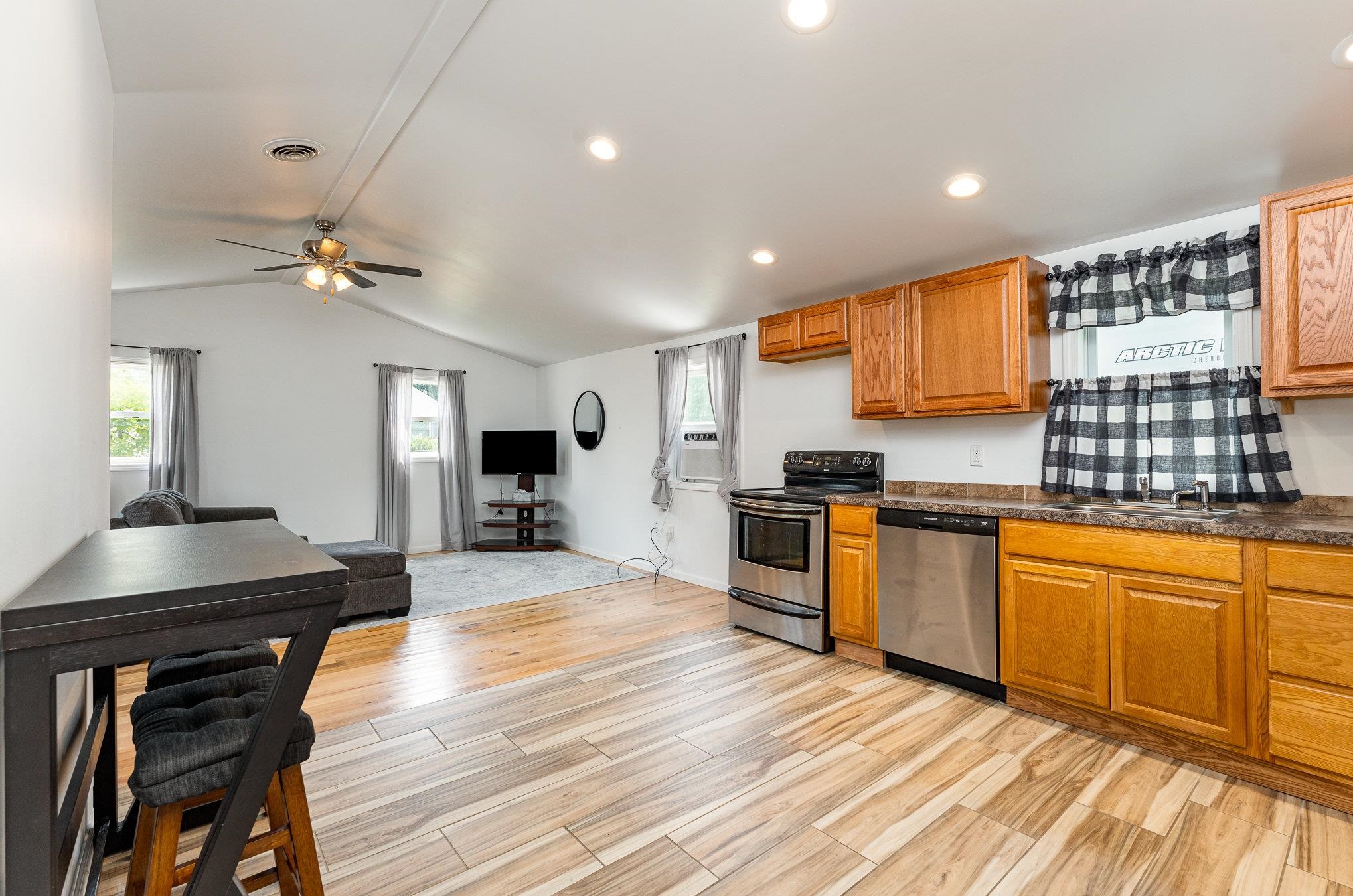 516 Braddock Street Bay City, MI 48708 - Photo 11 of 19 Gallery Image 11