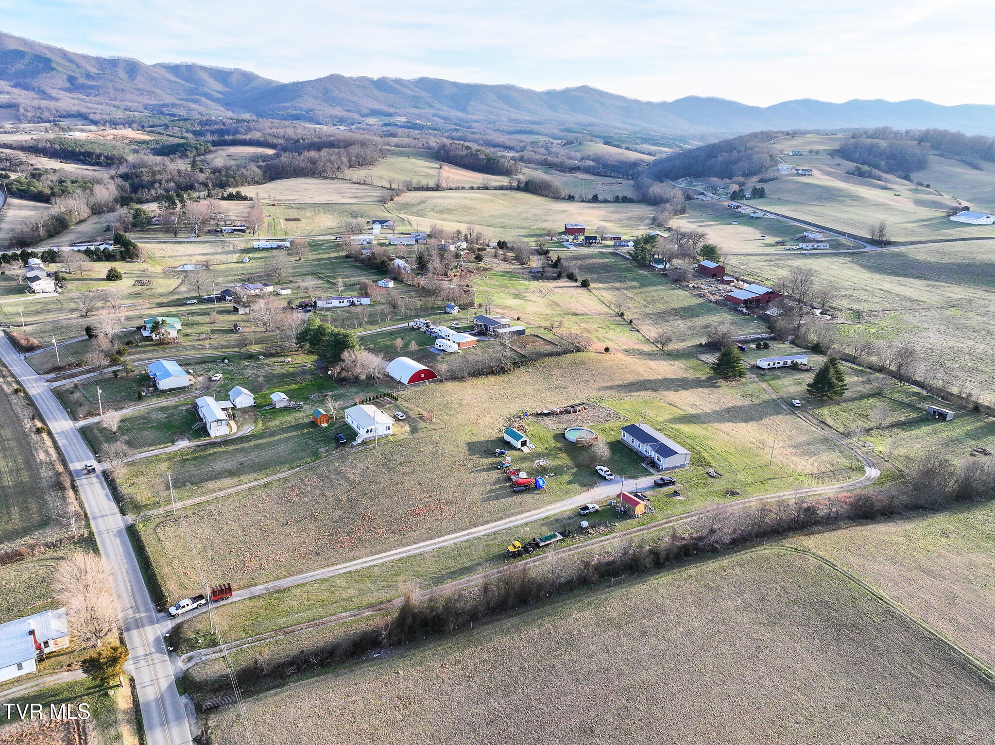 1806 Nolichuckey Road Greeneville, TN 37743 - Photo 14 of 49 DJI_20250214172415_0455_D