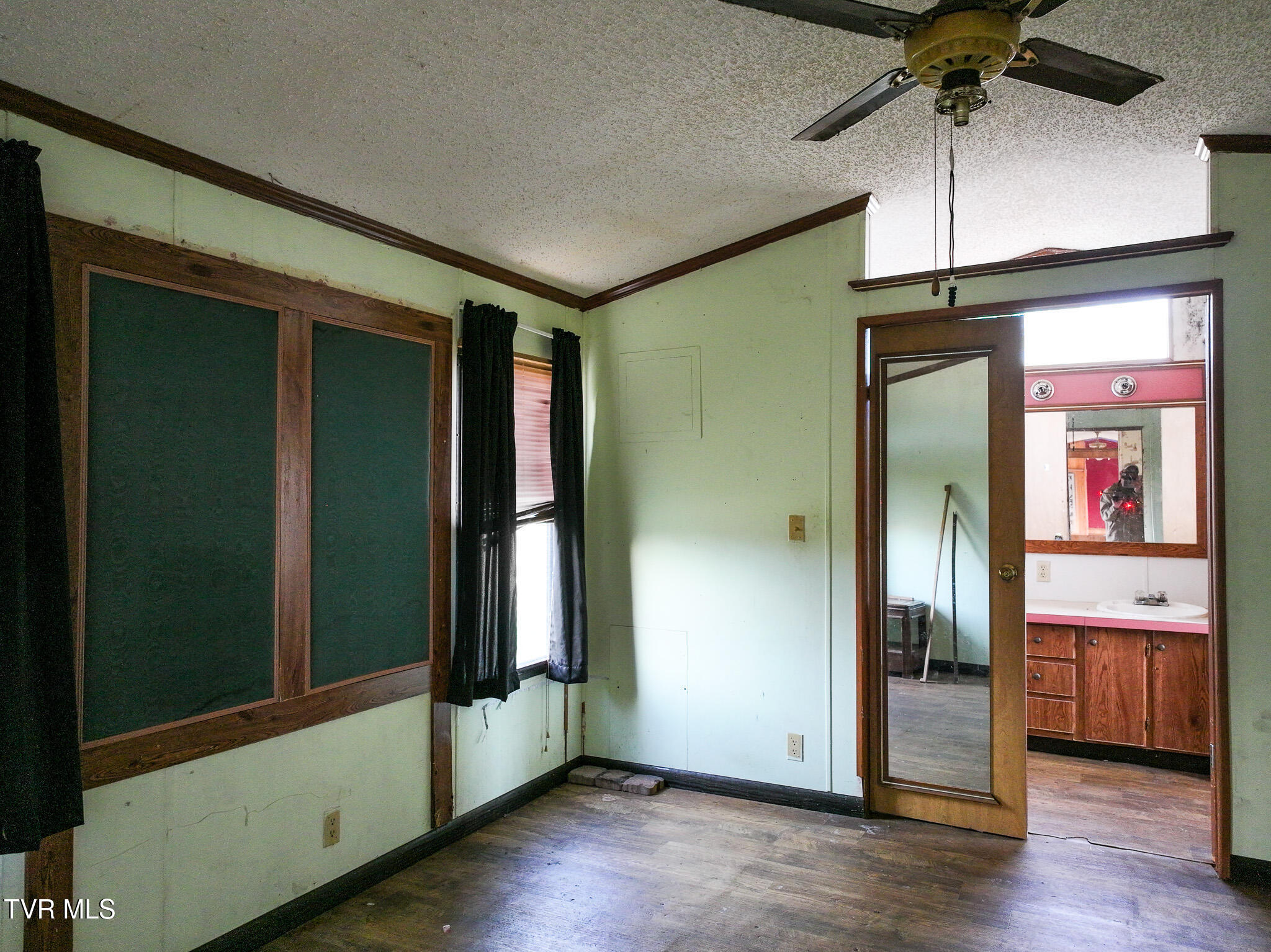 1806 Nolichuckey Road Greeneville, TN 37743 - Photo 33 of 49 DJI_20250214174036_0509_D