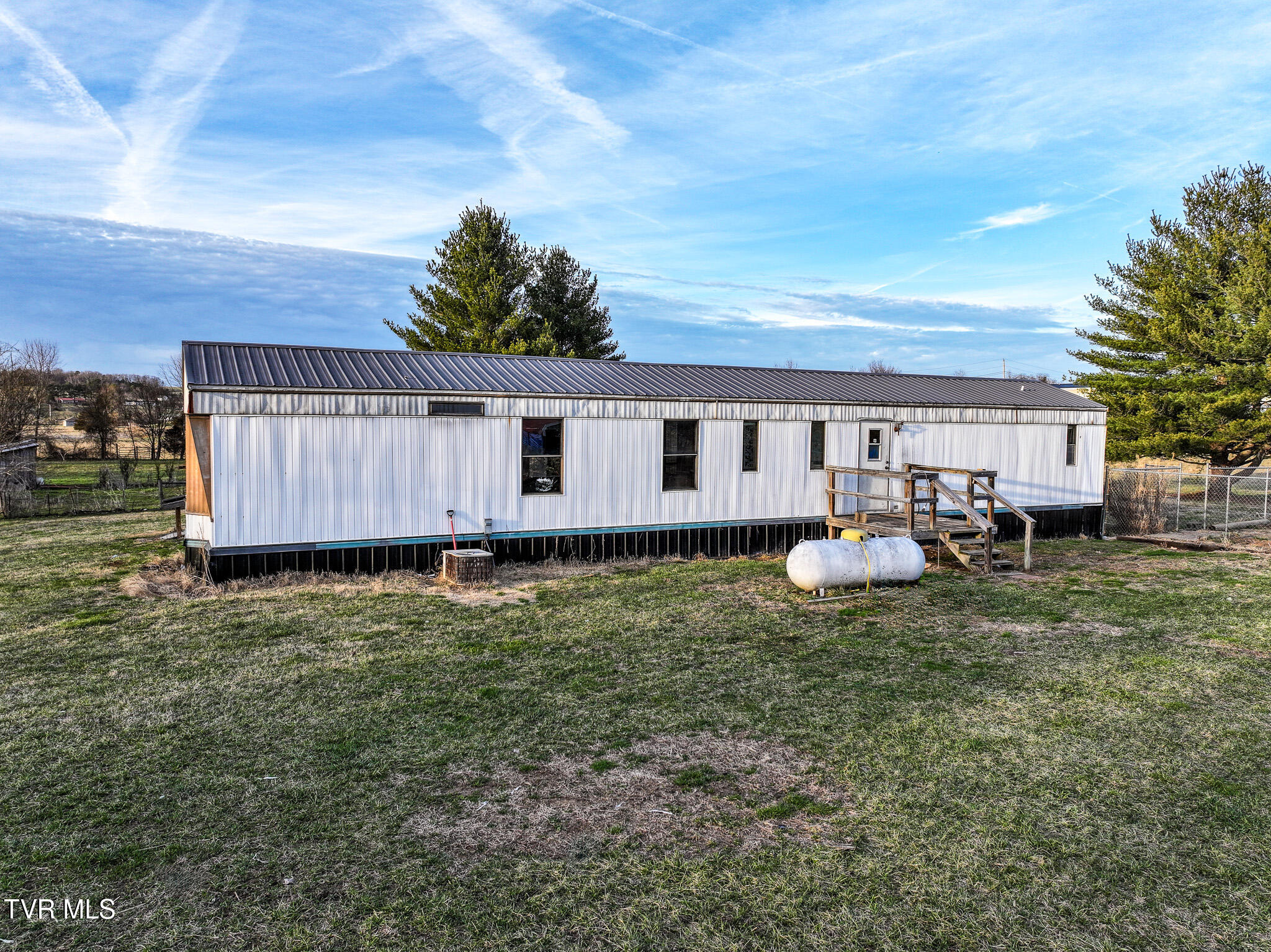 1806 Nolichuckey Road Greeneville, TN 37743 - Photo 6 of 49 DJI_20250214173205_0480_D-Edit