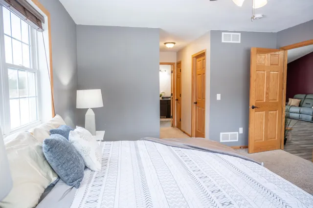 $799,000 | N8444 State Road 80, New Lisbon, WI 53950