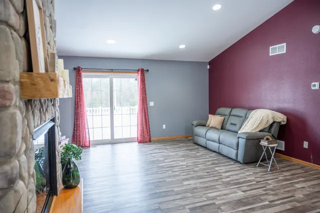 $799,000 | N8444 State Road 80, New Lisbon, WI 53950