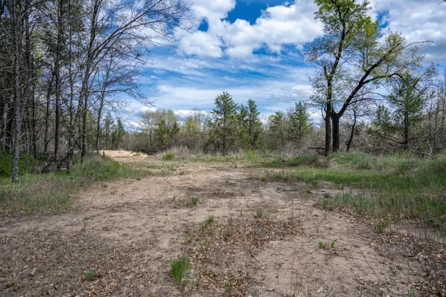 $799,000 | N8444 State Road 80, New Lisbon, WI 53950