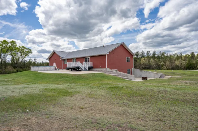 $799,000 | N8444 State Road 80, New Lisbon, WI 53950