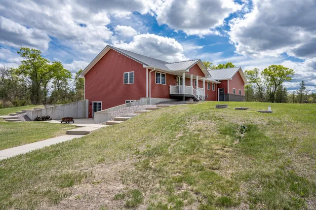 $799,000 | N8444 State Road 80, New Lisbon, WI 53950