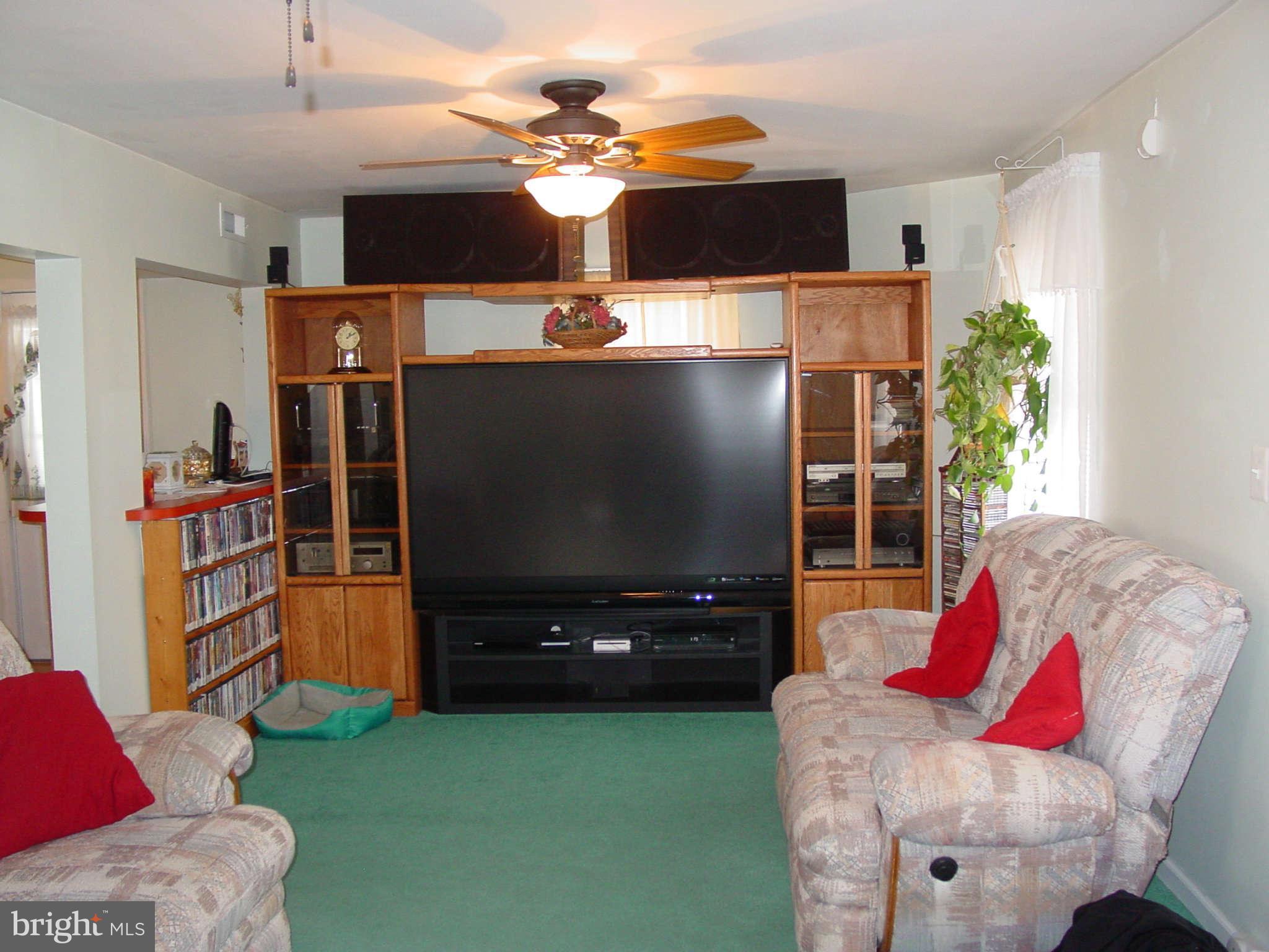 3135 Baybriar Road Baltimore, MD 21222 - Photo 11 of 29 Interior (General)