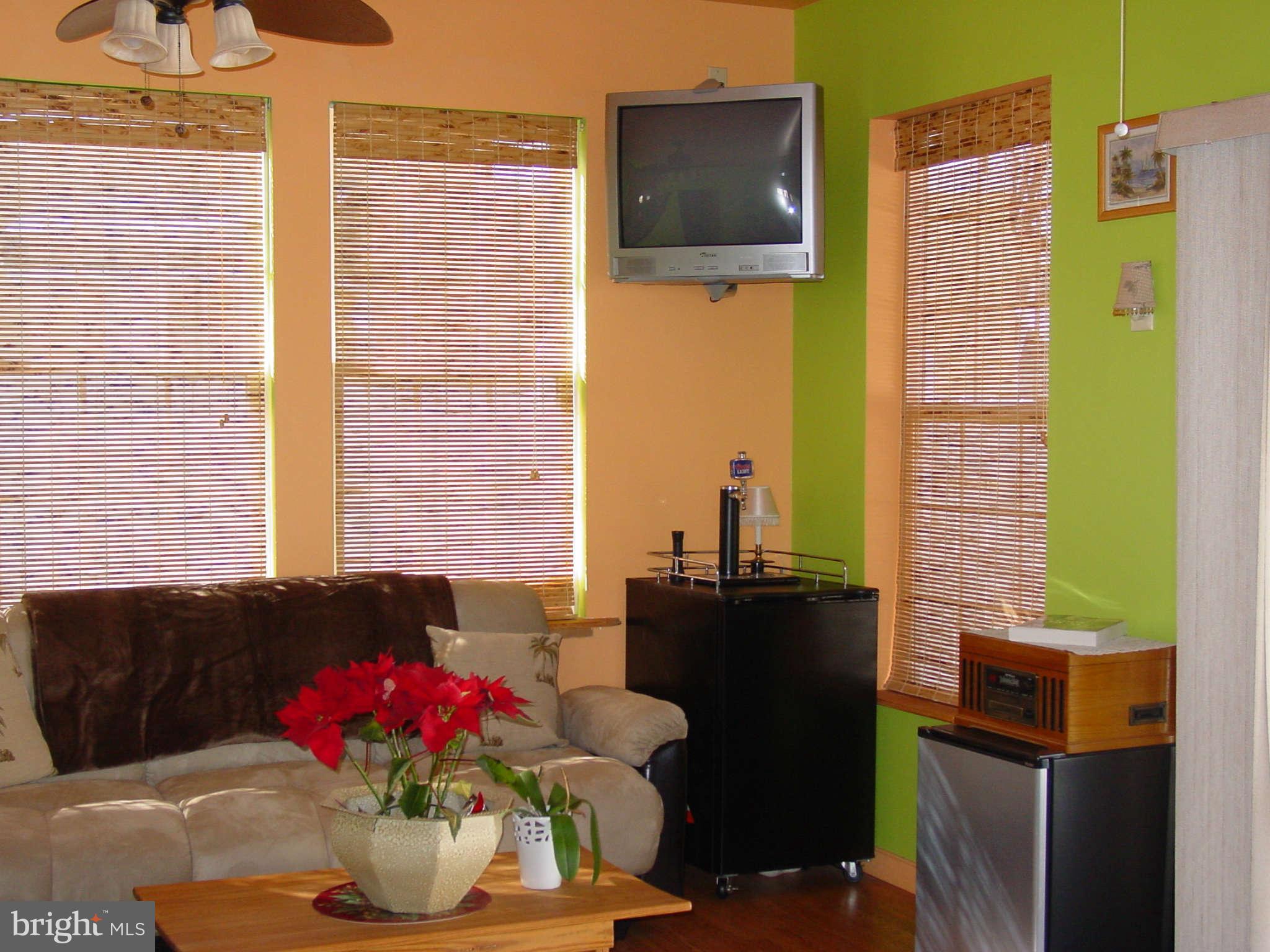 3135 Baybriar Road Baltimore, MD 21222 - Photo 18 of 29 Interior (General)