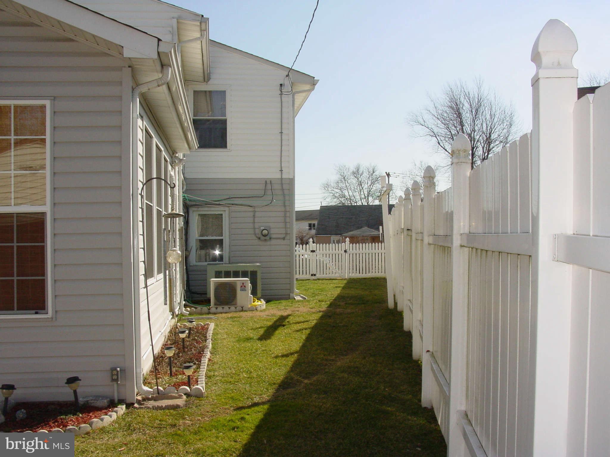 3135 Baybriar Road Baltimore, MD 21222 - Photo 3 of 29 Exterior (General)