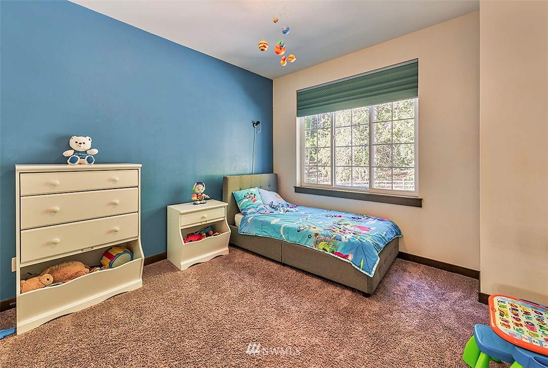 17417 3rd Avenue Southeast Bothell, WA 98012 - Photo 11 of 19