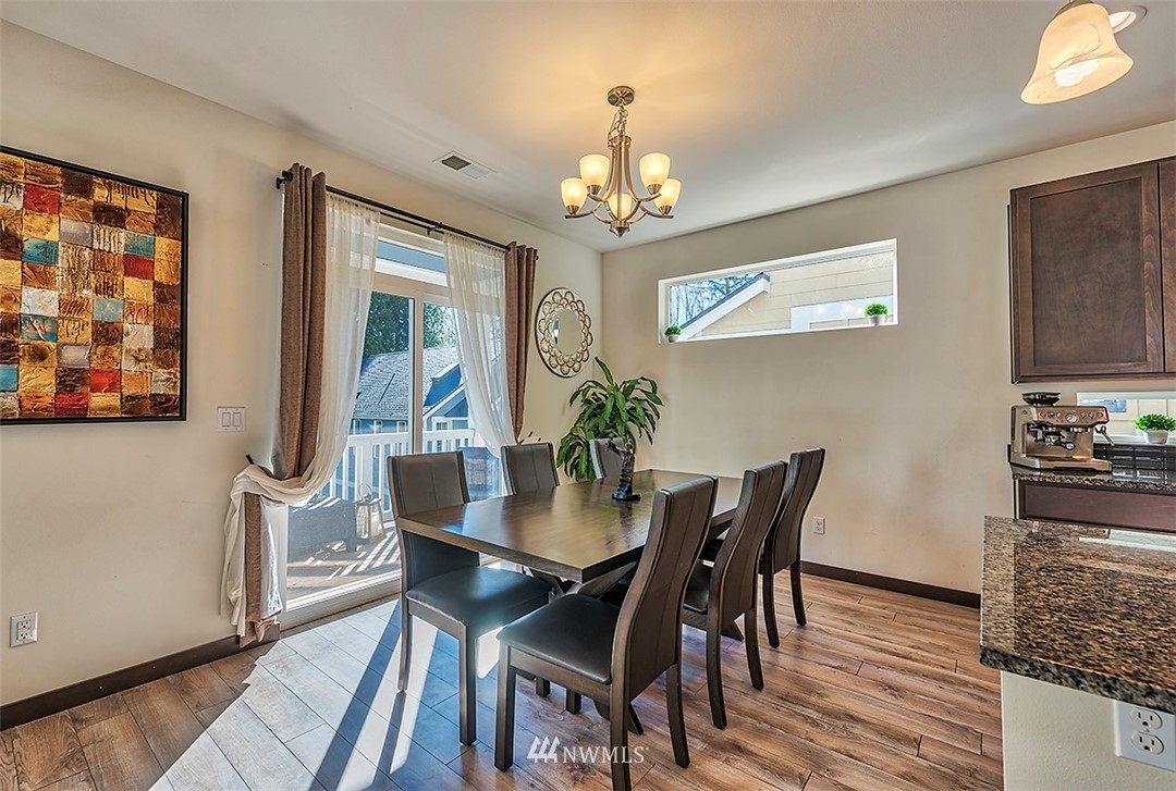 17417 3rd Avenue Southeast Bothell, WA 98012 - Photo 5 of 19