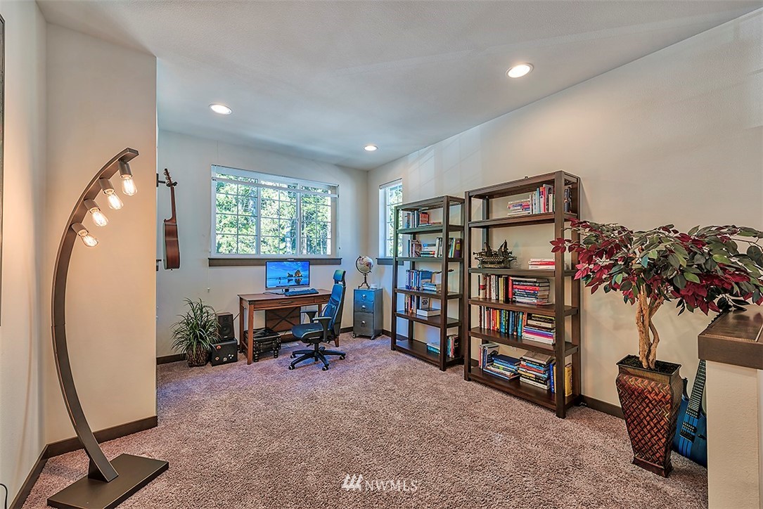 17417 3rd Avenue Southeast Bothell, WA 98012 - Photo 10 of 19