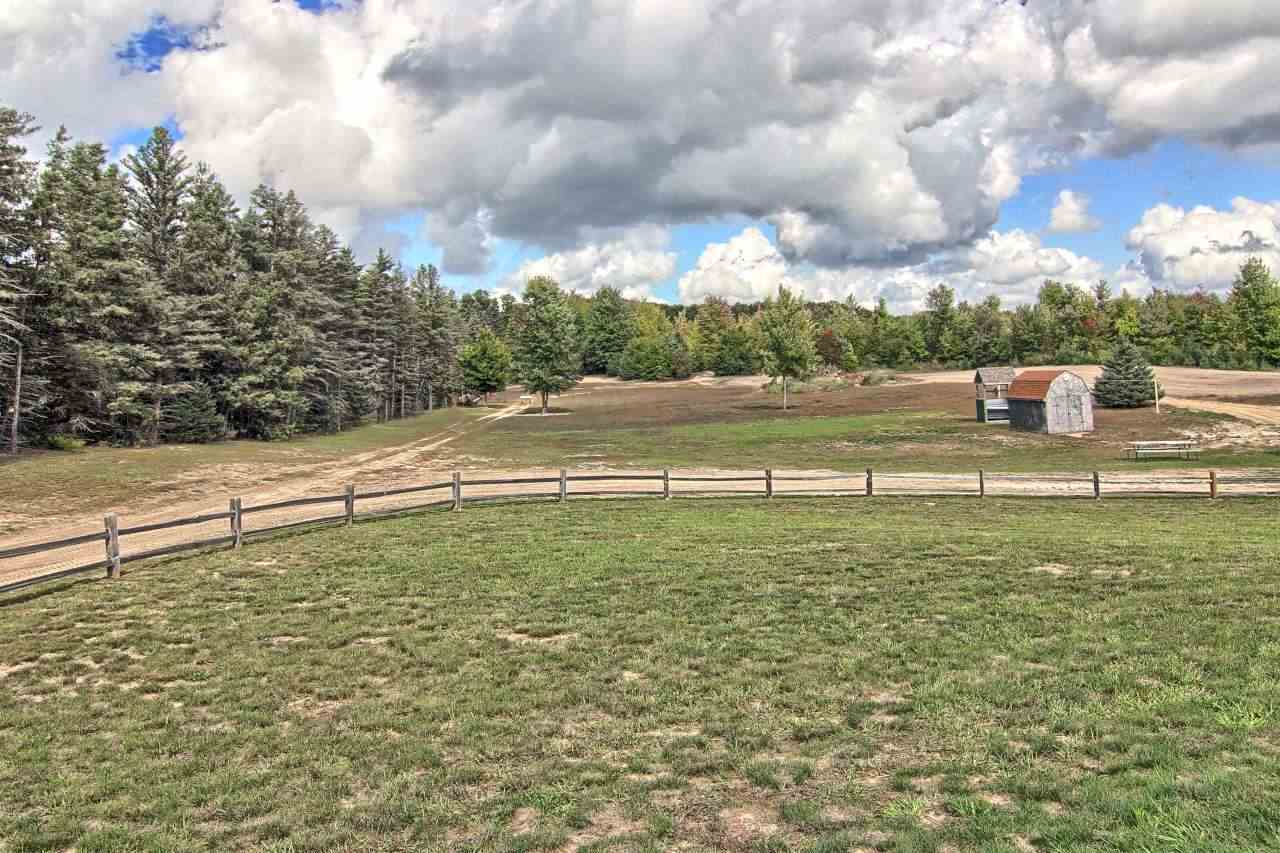 8600 King Road Benzonia, MI 49616 - Photo 29 of 49 1853343-28.JPG