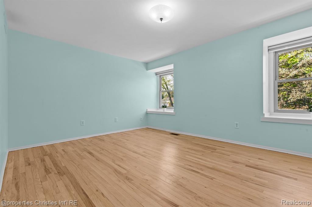 1501 Deerhurst Lane Rochester Hills, MI 48307 - Photo 25 of 38